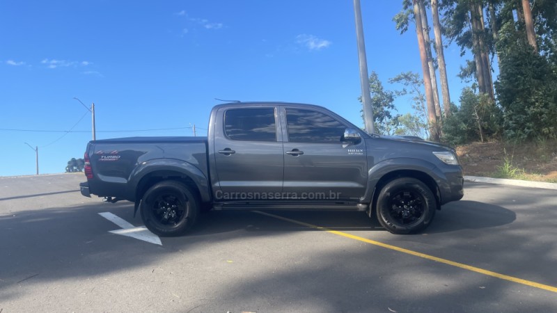 HILUX 3.0 SRV 4X4 CD 16V TURBO INTERCOOLER DIESEL 4P AUTOMÁTICO - 2012 - VILA FLORES