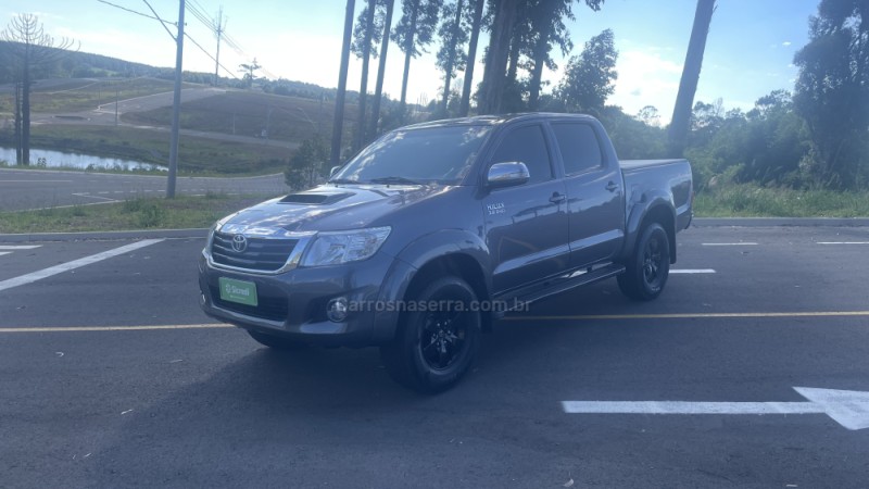 HILUX 3.0 SRV 4X4 CD 16V TURBO INTERCOOLER DIESEL 4P AUTOMÁTICO - 2012 - VILA FLORES
