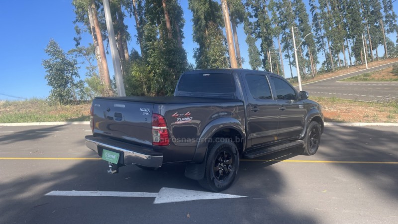 HILUX 3.0 SRV 4X4 CD 16V TURBO INTERCOOLER DIESEL 4P AUTOMÁTICO - 2012 - VILA FLORES