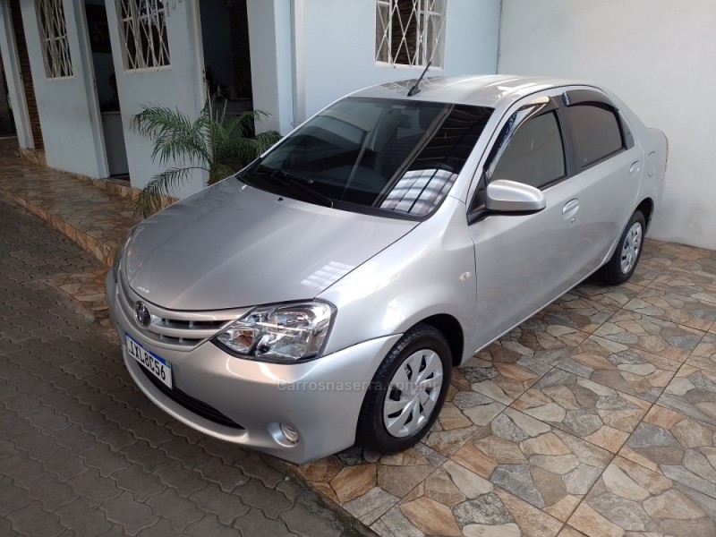 etios 1.5 xs 16v flex 4p manual 2017 caxias do sul