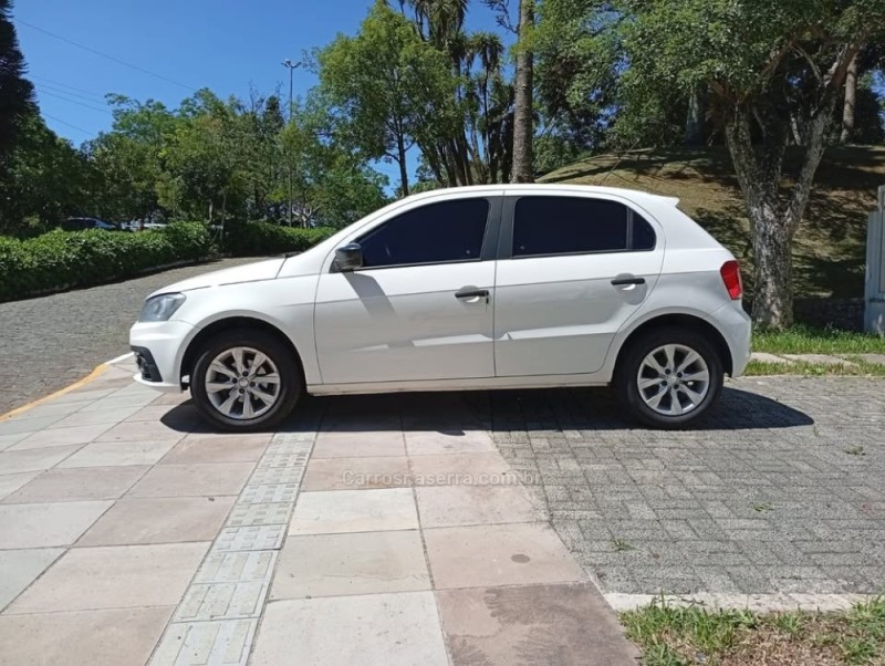GOL 1.0 12V MPI TOTALFLEX 4P MANUAL - 2020 - FARROUPILHA