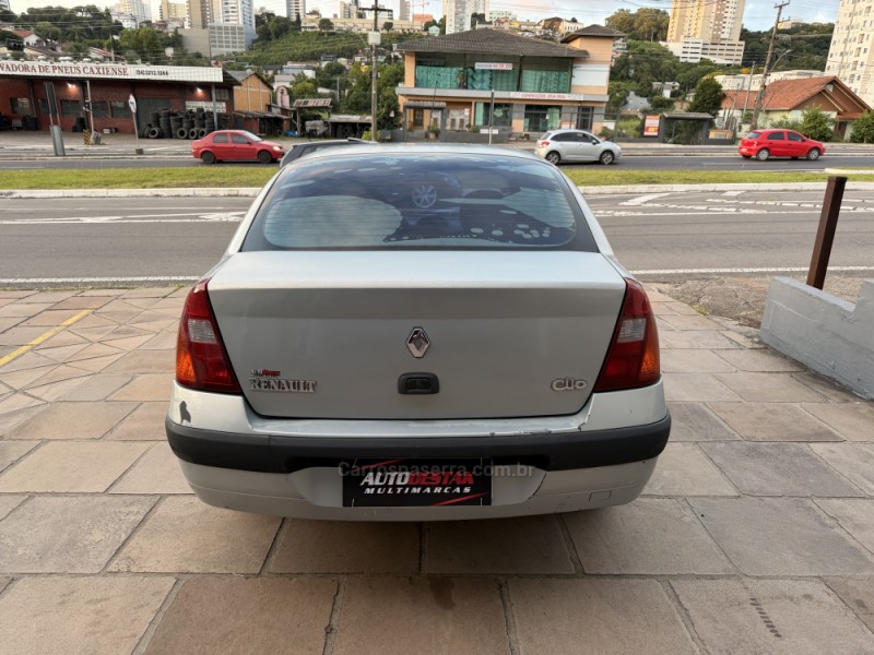 CLIO 1.6 AUTHENTIQUE SEDAN 16V FLEX 4P MANUAL - 2003 - CAXIAS DO SUL