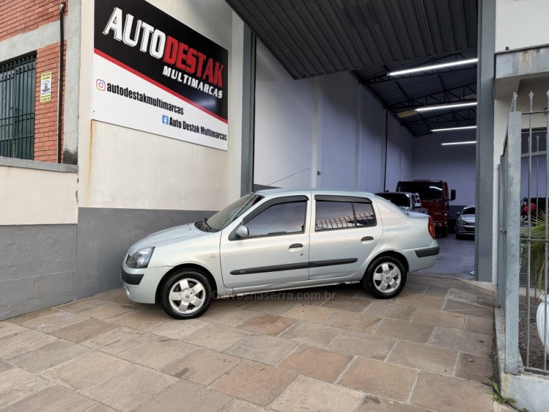 clio 1.6 authentique sedan 16v flex 4p manual 2003 caxias do sul