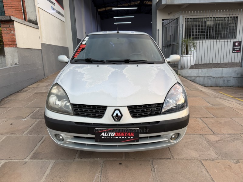 CLIO 1.6 AUTHENTIQUE SEDAN 16V FLEX 4P MANUAL - 2003 - CAXIAS DO SUL