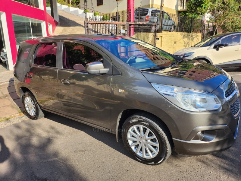 SPIN 1.8 LT 8V FLEX 4P MANUAL - 2013 - VERANóPOLIS