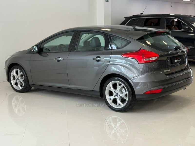 FOCUS 2.0 SE 16V FLEX 4P AUTOMÁTICO - 2016 - BENTO GONçALVES