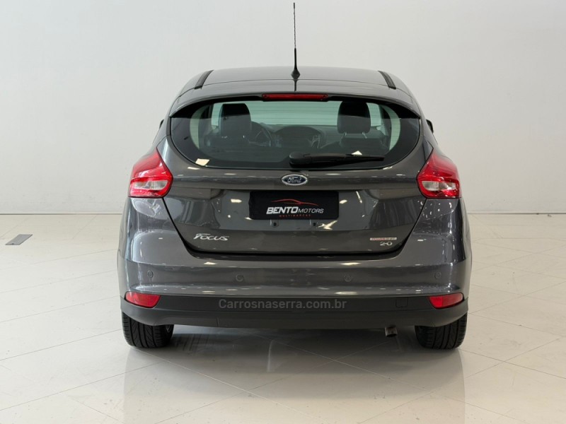 FOCUS 2.0 SE 16V FLEX 4P AUTOMÁTICO - 2016 - BENTO GONçALVES
