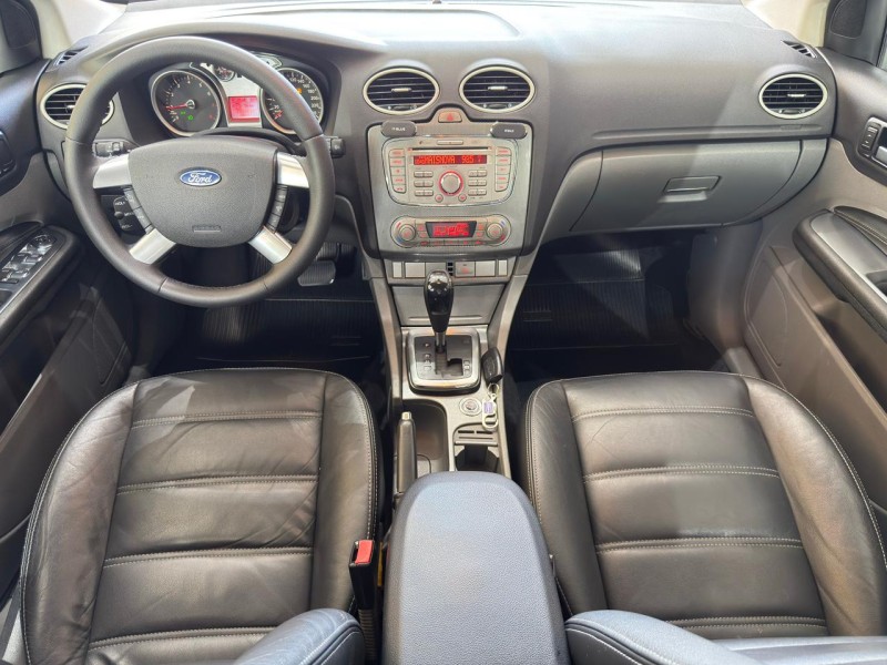 FOCUS 2.0 TITANIUM HATCH 16V FLEX 4P AUTOMÁTICO - 2013 - FARROUPILHA