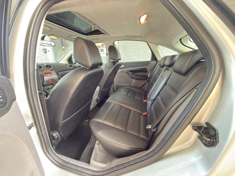 FOCUS 2.0 TITANIUM HATCH 16V FLEX 4P AUTOMÁTICO - 2013 - FARROUPILHA