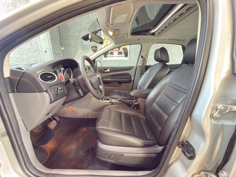 FOCUS 2.0 TITANIUM HATCH 16V FLEX 4P AUTOMÁTICO - 2013 - FARROUPILHA