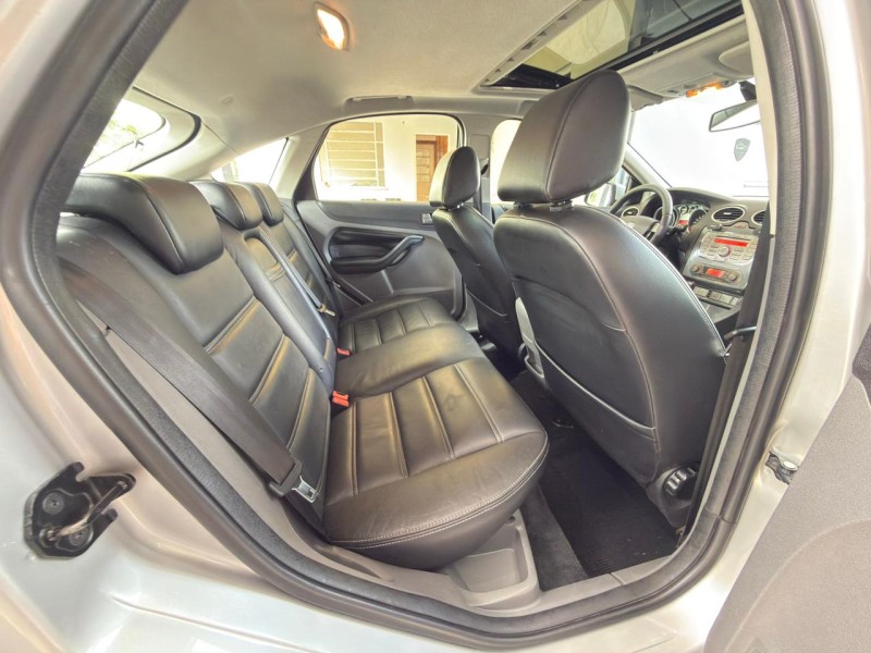 FOCUS 2.0 TITANIUM HATCH 16V FLEX 4P AUTOMÁTICO - 2013 - FARROUPILHA