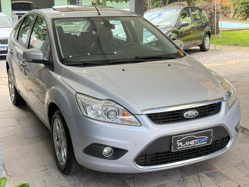 FOCUS 2.0 TITANIUM HATCH 16V FLEX 4P AUTOMÁTICO - 2013 - FARROUPILHA
