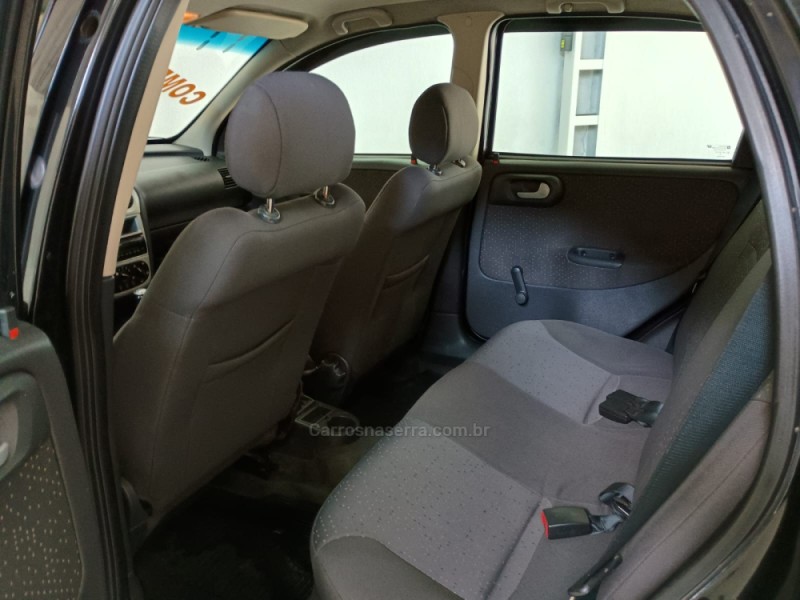 CORSA 1.4 MPFI PREMIUM 8V FLEX 4P MANUAL - 2011 - VACARIA