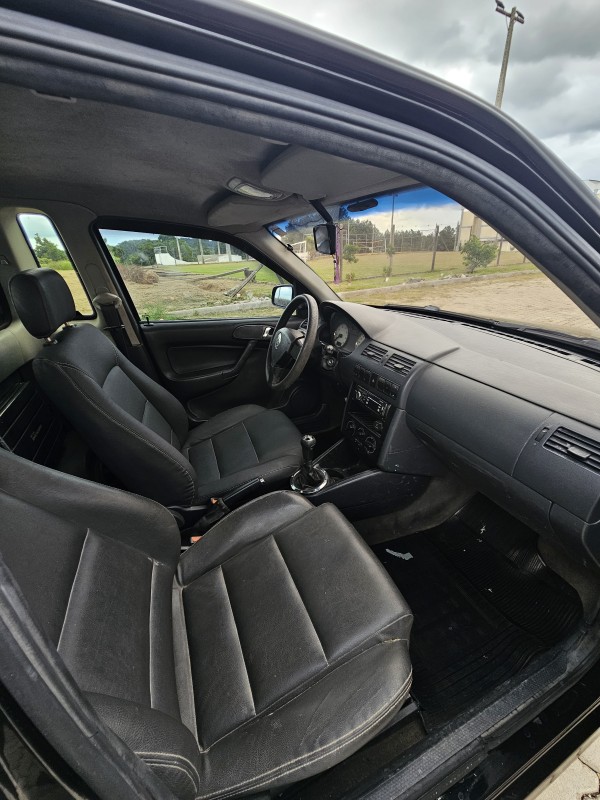 SAVEIRO 1.6 MI SUPER SURF CS 8V FLEX 2P MANUAL G.III - 2005 - ANTôNIO PRADO