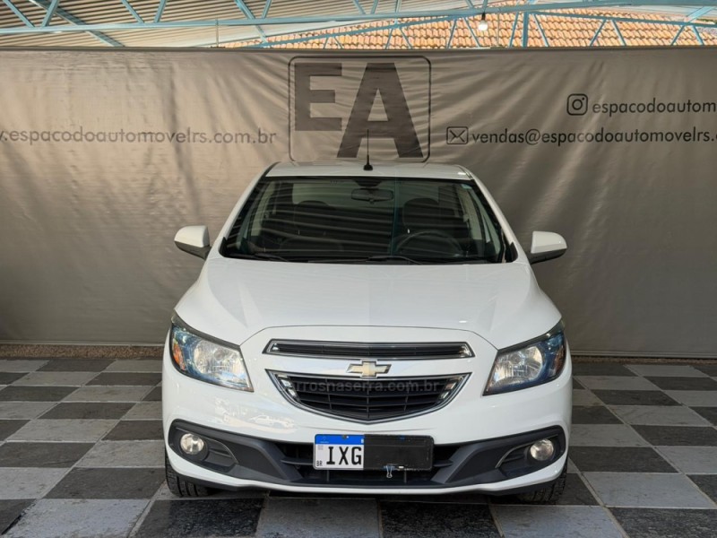 PRISMA 1.4 MPFI LTZ 8V FLEX 4P MANUAL - 2016 - NOVA PRATA