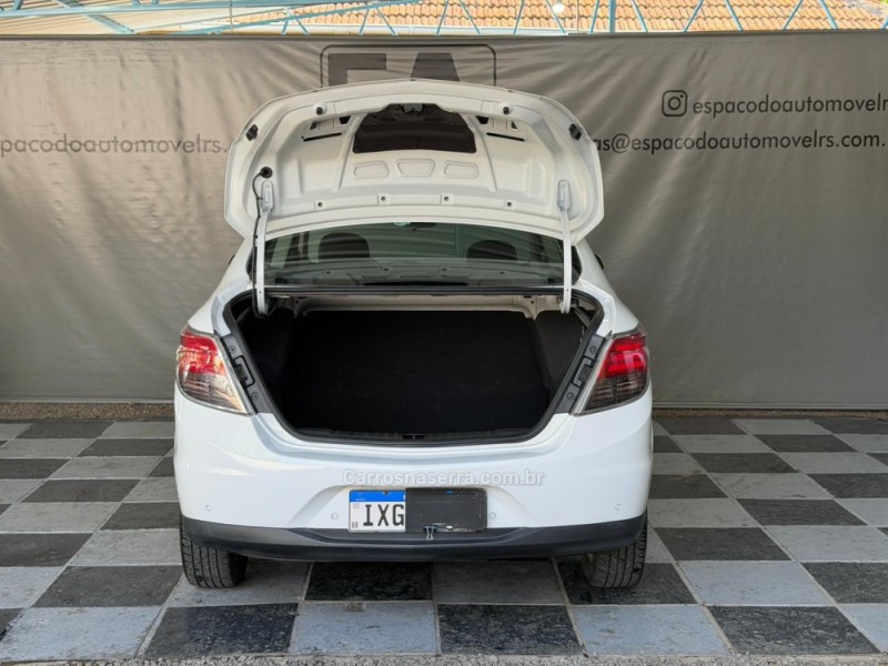 PRISMA 1.4 MPFI LTZ 8V FLEX 4P MANUAL - 2016 - NOVA PRATA