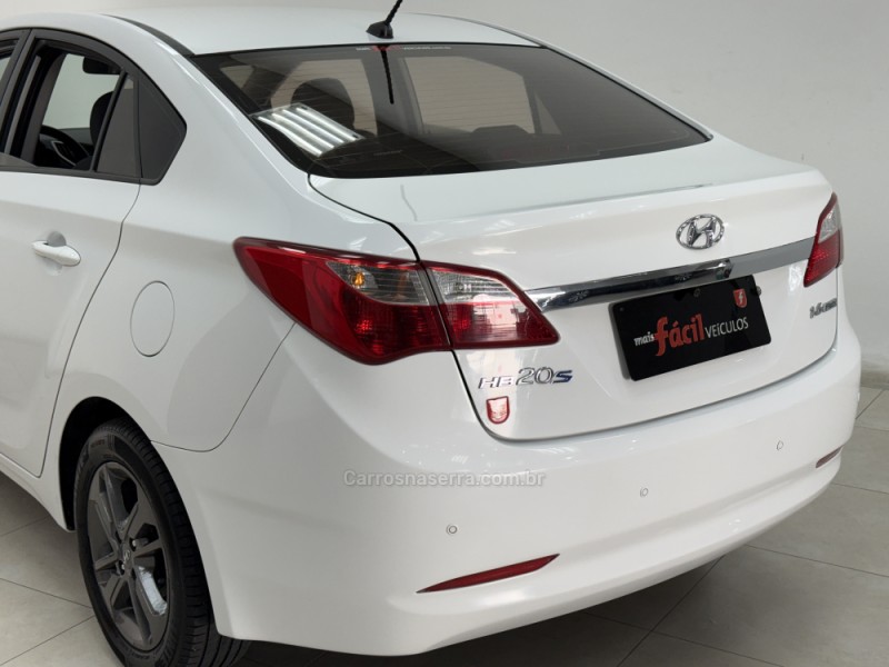 HB20S 1.6 COMFORT PLUS 16V FLEX 4P MANUAL - 2015 - SANTA CRUZ DO SUL