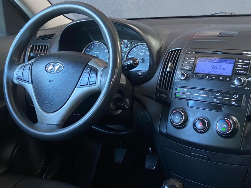 I30 2.0 MPI 16V GASOLINA 4P MANUAL - 2010 - CAXIAS DO SUL