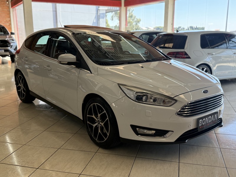 FOCUS 2.0 TITANIUM PLUS 16V FLEX 4P AUTOMÁTICO - 2016 - FARROUPILHA