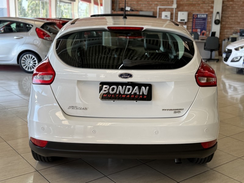 FOCUS 2.0 TITANIUM PLUS 16V FLEX 4P AUTOMÁTICO - 2016 - FARROUPILHA