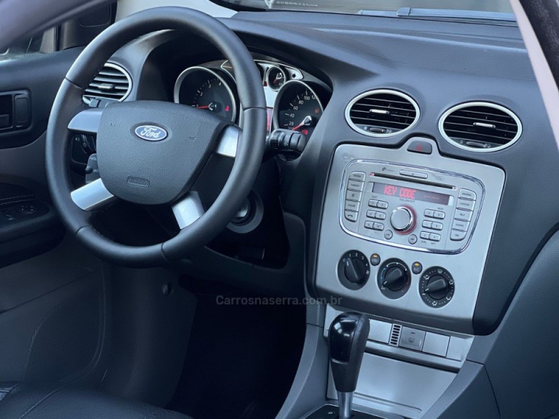 FOCUS 2.0 16V FLEX 4P AUTOMÁTICO - 2013 - ESTâNCIA VELHA