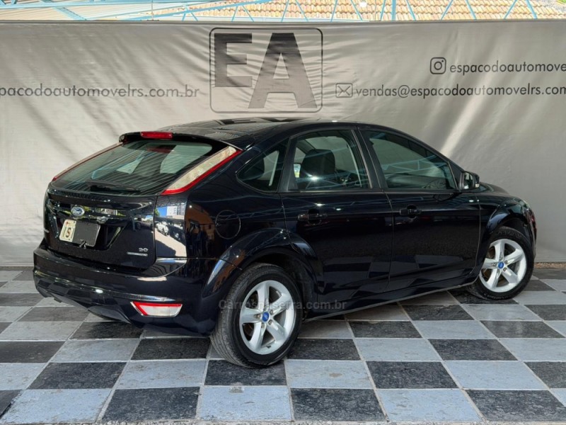 FOCUS 2.0 GLX 16V GASOLINA 4P AUTOMÁTICO - 2012 - NOVA PRATA
