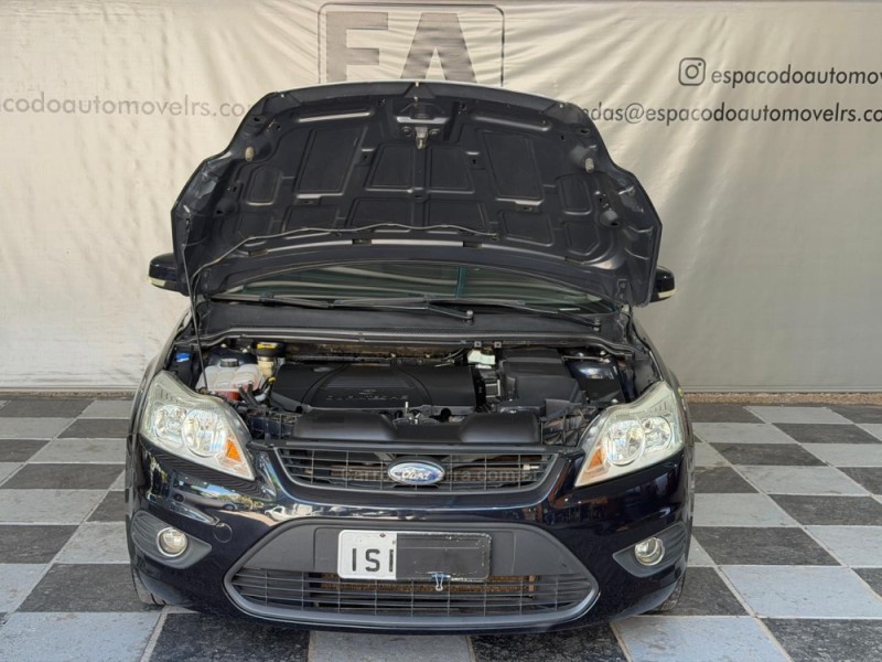 FOCUS 2.0 GLX 16V GASOLINA 4P AUTOMÁTICO - 2012 - NOVA PRATA