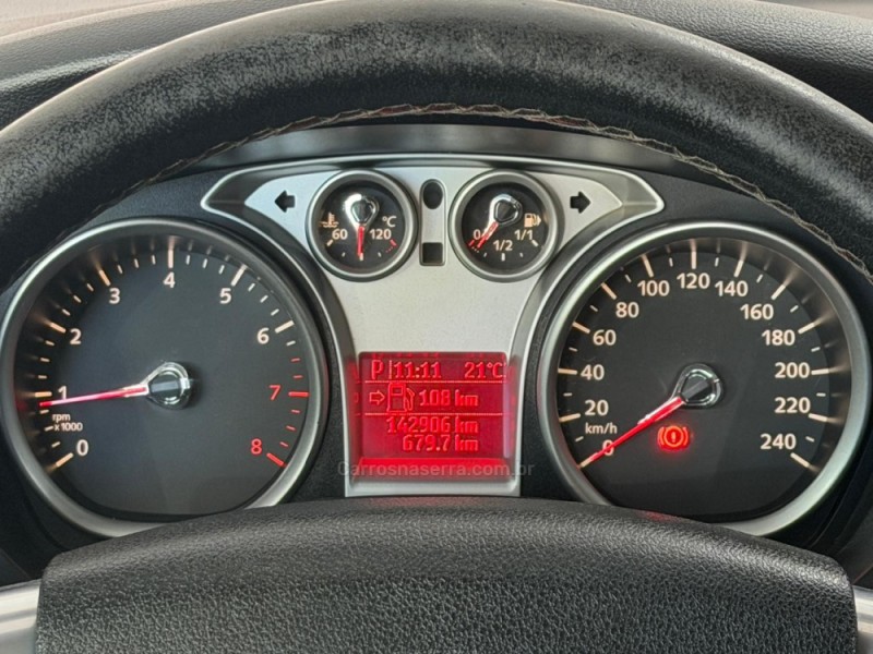 FOCUS 2.0 GLX 16V GASOLINA 4P AUTOMÁTICO - 2012 - NOVA PRATA