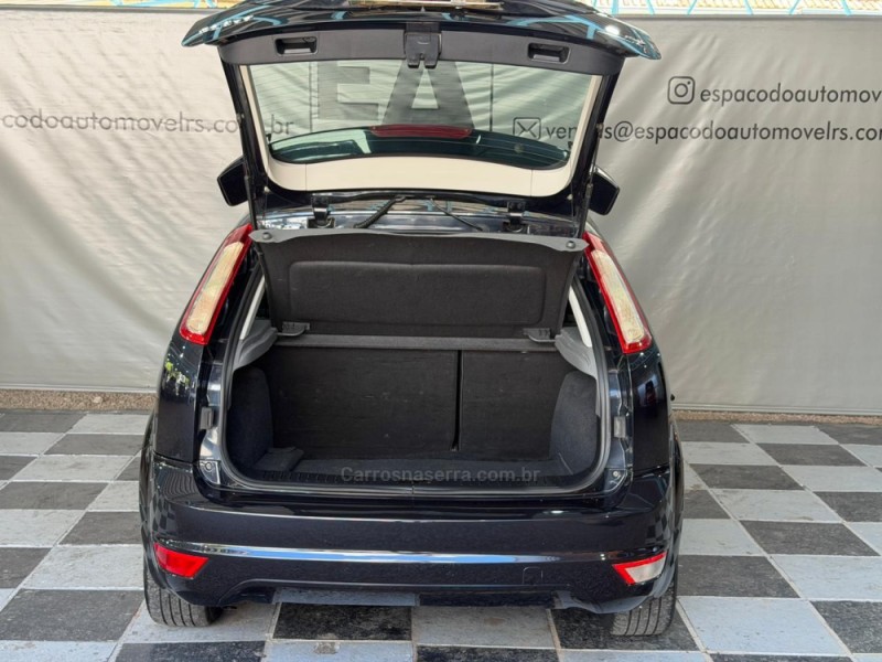 FOCUS 2.0 GLX 16V GASOLINA 4P AUTOMÁTICO - 2012 - NOVA PRATA