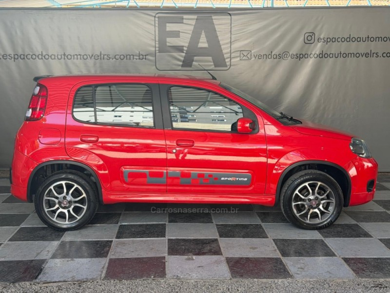 UNO 1.4 EVO SPORTING 8V FLEX 4P MANUAL - 2012 - NOVA PRATA