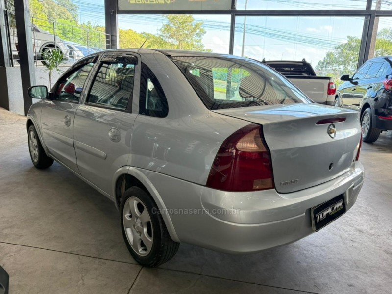 CORSA 1.4 MPFI PREMIUM SEDAN 8V FLEX 4P MANUAL - 2009 - CAMPO BOM