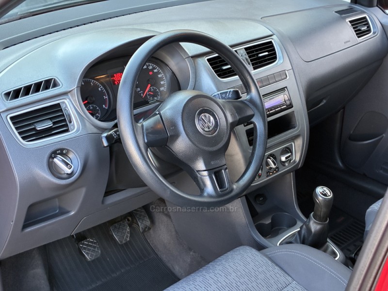 FOX 1.0 MI 8V FLEX 4P MANUAL - 2014 - VENâNCIO AIRES