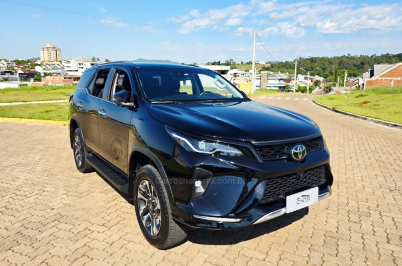 hilux sw4 2.8 4x4 srx platinum turbo 7 lugares diesel 4p automatico 2024 lajeado