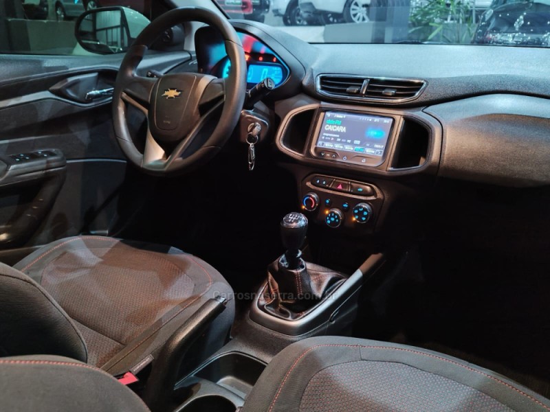 ONIX 1.4 MPFI LTZ 8V FLEX 4P MANUAL - 2015 - CAMPO BOM