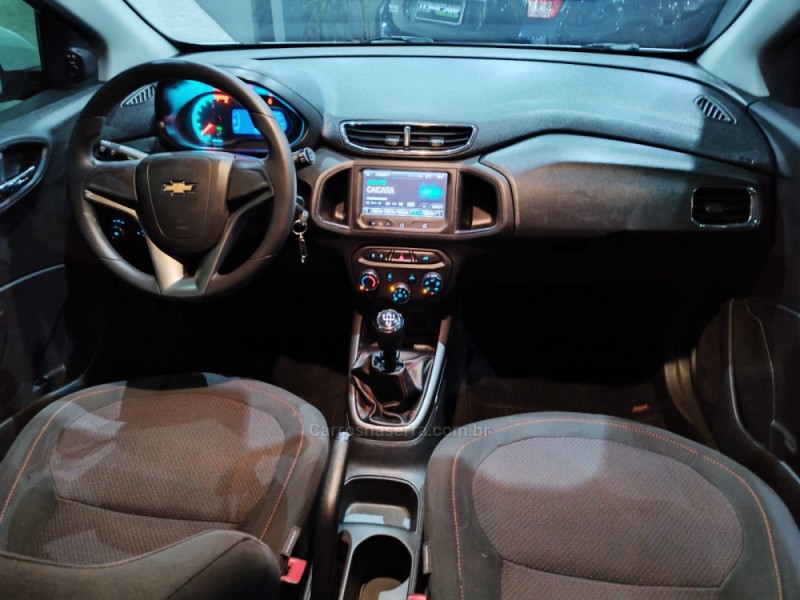 ONIX 1.4 MPFI LTZ 8V FLEX 4P MANUAL - 2015 - CAMPO BOM