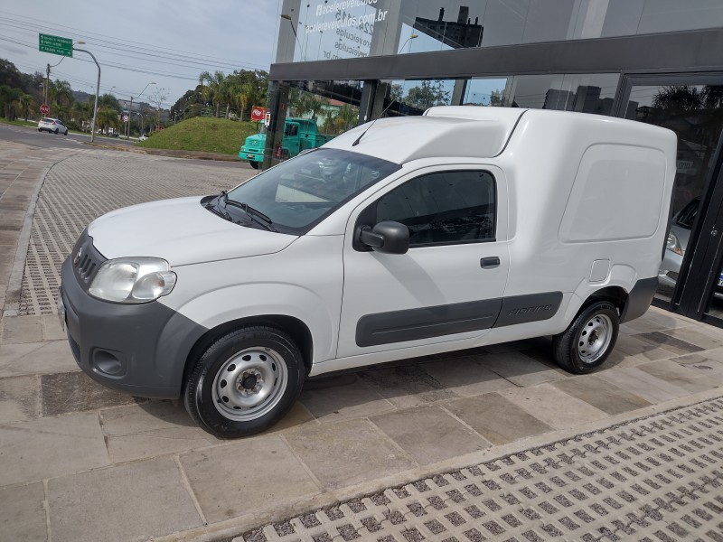 fiorino 1.4 hard working furgao evo 8v flex 2p manual 2021 caxias do sul