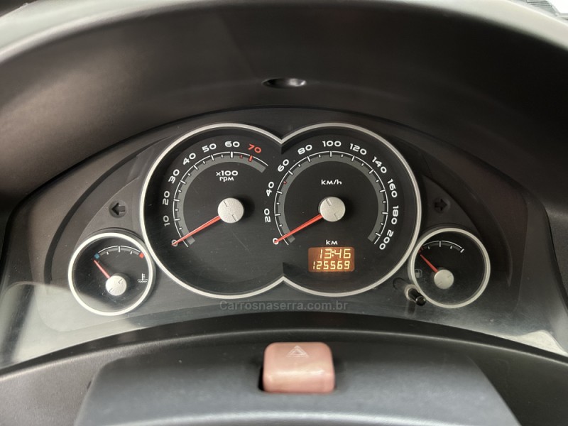 PRISMA 1.0 MPFI VHCE MAXX 8V FLEX 4P MANUAL - 2010 - NOVA PRATA