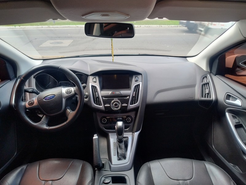 FOCUS 2.0 TITANIUM HATCH 16V FLEX 4P AUTOMÁTICO - 2015 - CAXIAS DO SUL
