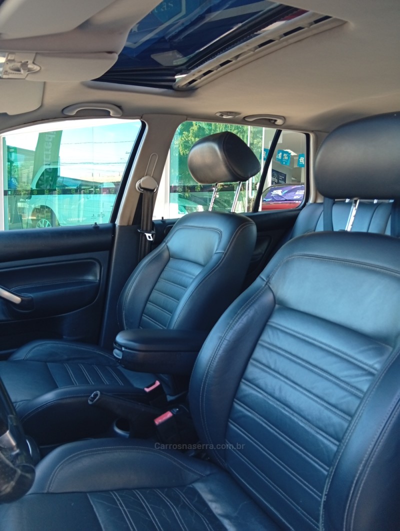 GOLF 1.6 MI SPORTLINE LIMITED EDITION 8V FLEX 4P MANUAL - 2013 - PASSO FUNDO