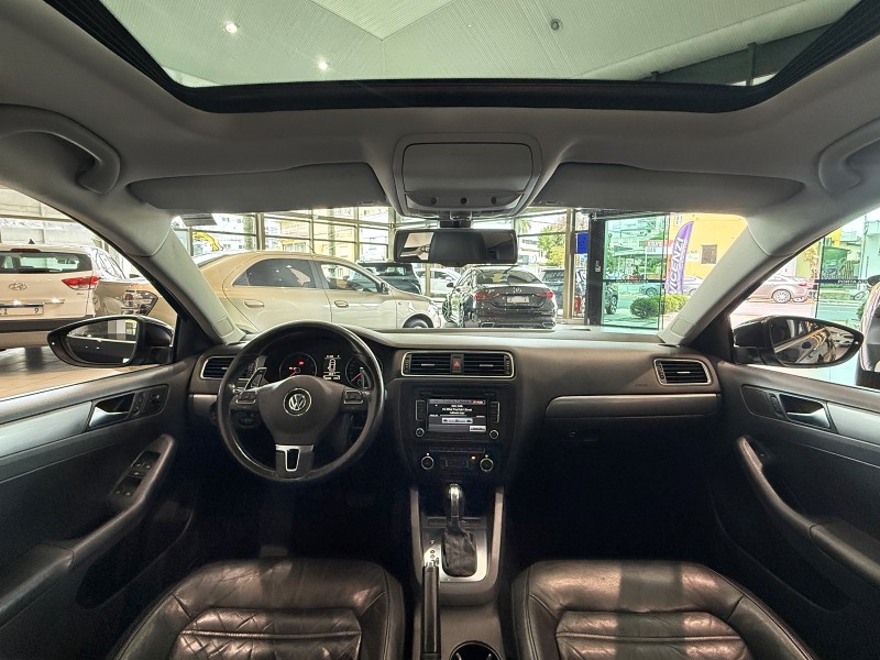 JETTA 2.0 TSI DSG HIGHLINE 200CV GASOLINA 4P AUTOMÁTICO - 2012 - FARROUPILHA