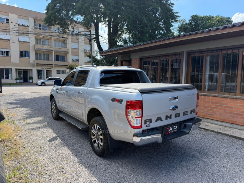 RANGER 3.2 LIMITED PLUS 4X4 CD 20V DIESEL 4P AUTOMÁTICO - 2023 - GARIBALDI