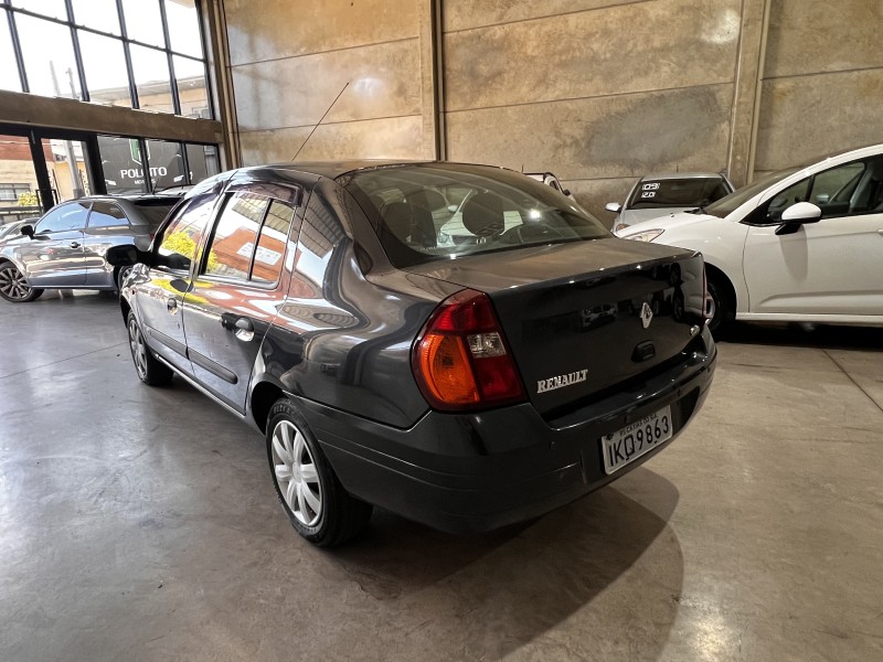 CLIO 1.0 RN SEDAN 16V GASOLINA 4P MANUAL - 2002 - CAXIAS DO SUL