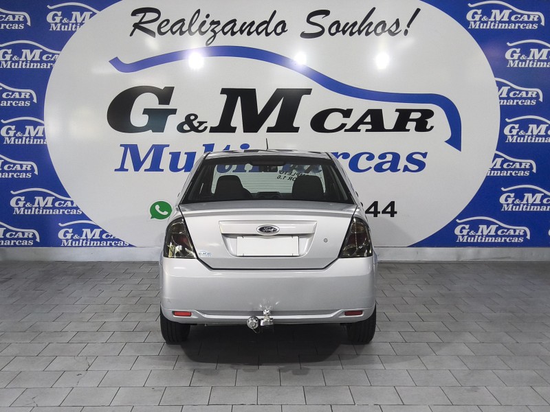 FIESTA 1.6 ROCAM SE SEDAN 8V FLEX 4P MANUAL - 2014 - SãO SEBASTIãO DO CAí