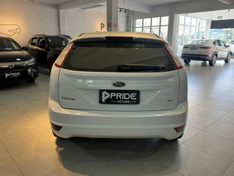 FOCUS 2.0 GLX 16V FLEX 4P MANUAL - 2013 - CAXIAS DO SUL