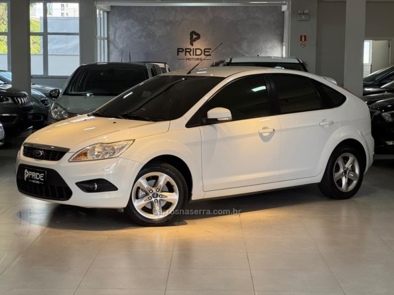 FOCUS 2.0 GLX 16V FLEX 4P MANUAL - 2013 - CAXIAS DO SUL