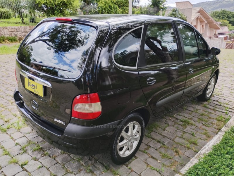 SCÉNIC  - 2008 - SAPIRANGA