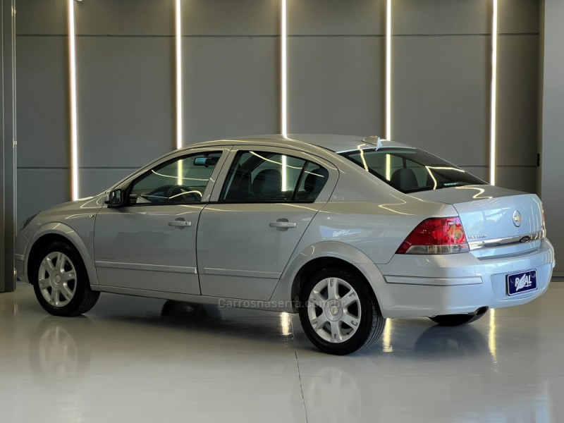 VECTRA 2.0 MPFI EXPRESSION 8V FLEX 4P MANUAL - 2008 - SAPIRANGA