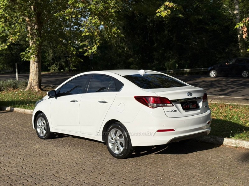HB20S 1.6 PREMIUM 16V FLEX 4P AUTOMÁTICO - 2017 - DOIS IRMãOS
