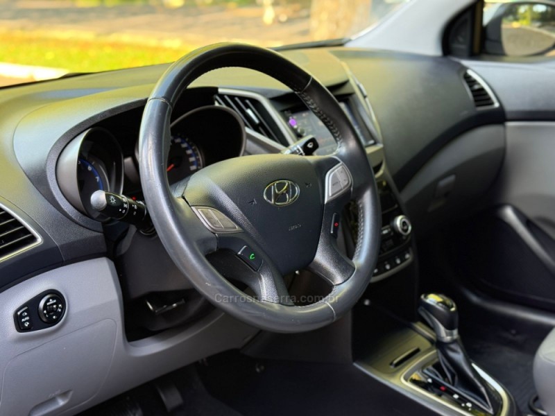 HB20S 1.6 PREMIUM 16V FLEX 4P AUTOMÁTICO - 2017 - DOIS IRMãOS