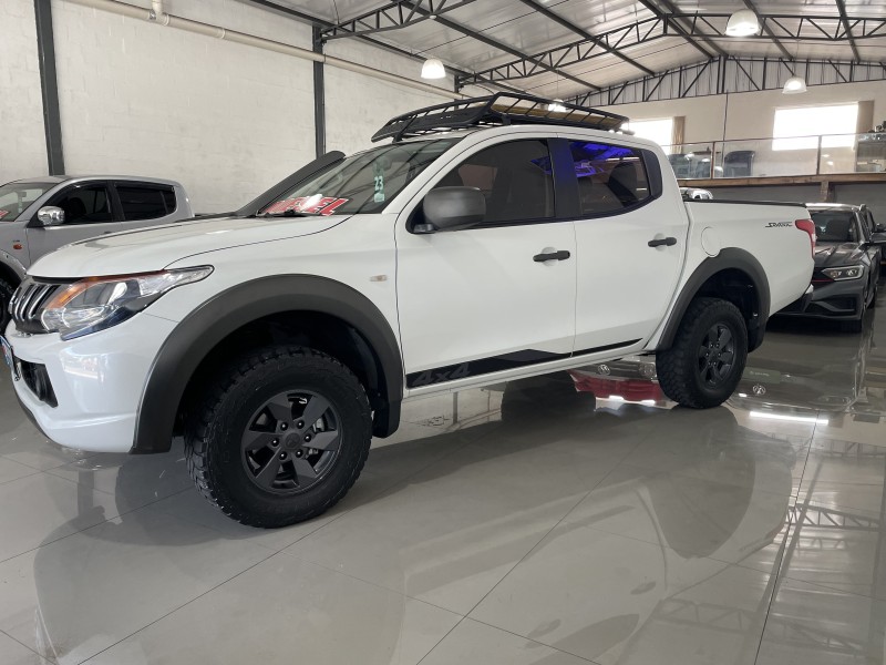 L200 TRITON 2.4 GLS SAVANA 4X4 DIESEL 4P AUTOMÁTICO - 2023 - CAXIAS DO SUL